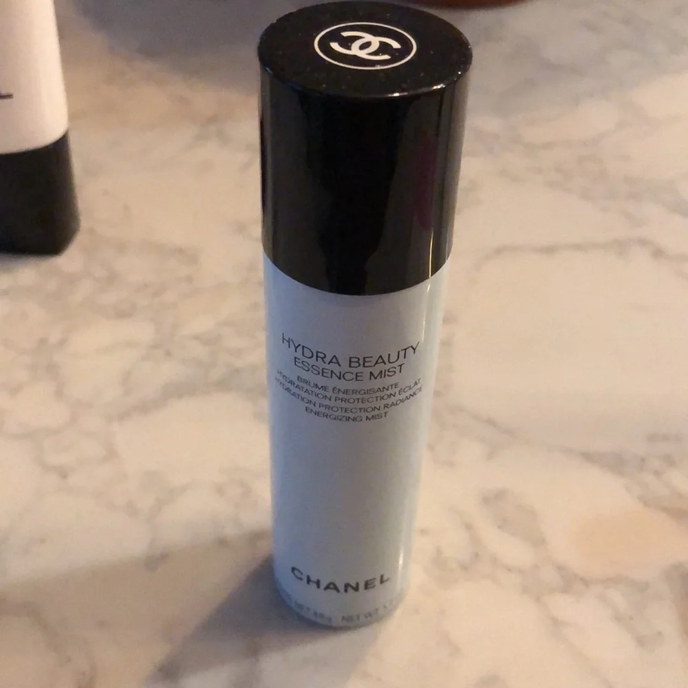 Chanel blush/skincare bundle